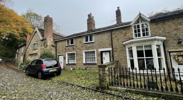 Cottage in Bolton