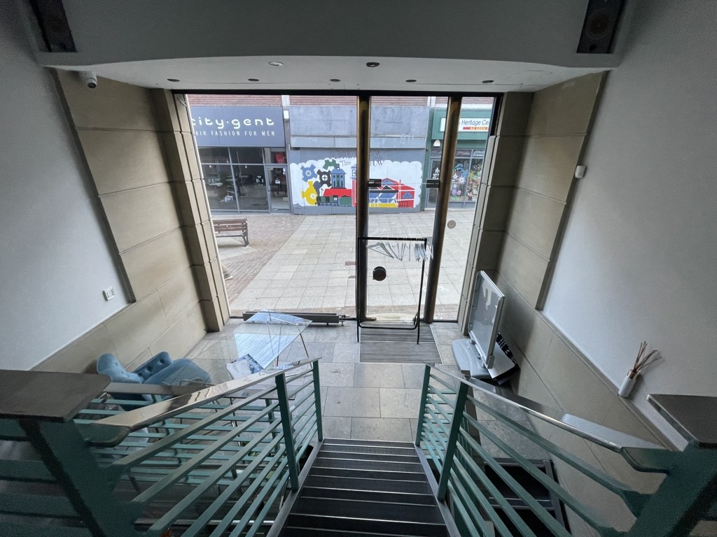 118 George Street, Altrincham, Cheshire, WA14 1RF