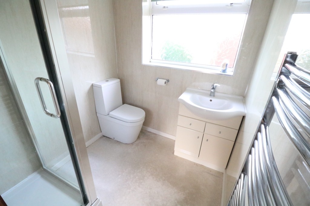 Ulverton, Upperthorpe Road, Westwoodside, Doncaster, Lincolnshire, DN9 2AQ