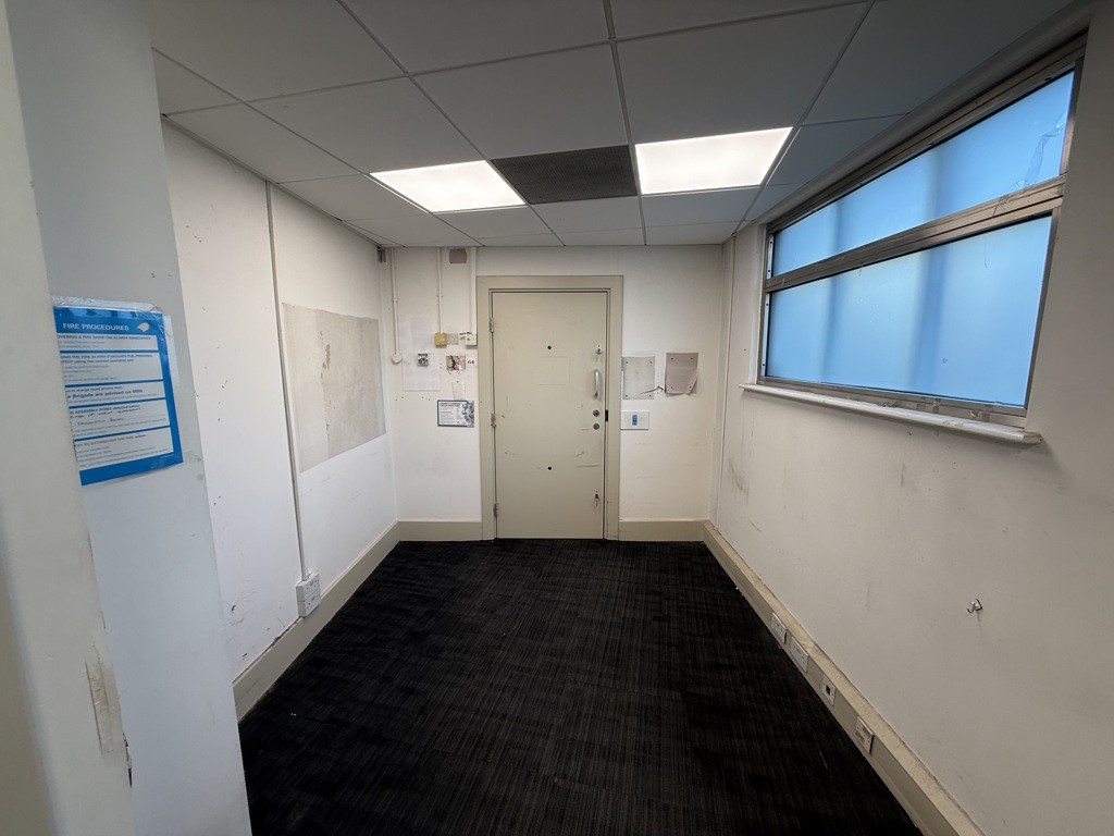 15 Stubbin Lane, Firth Park, Sheffield, South Yorkshire, S5 6QG