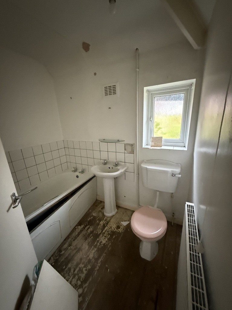 14 Robertsons Avenue, Duckmanton, Chesterfield, Derbyshire, S44 5JR