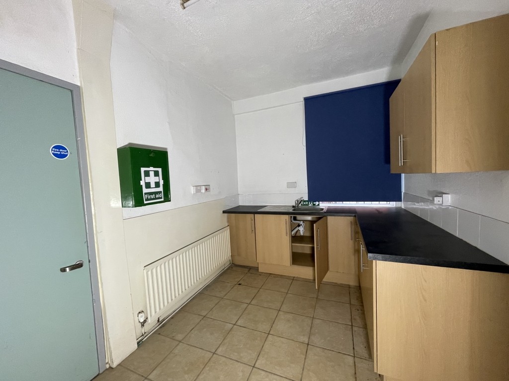 Former Kinsley Craft Workshop,  Wakefield Road, Kinsley, Pontefract, West Yorkshire, WF9 5EH