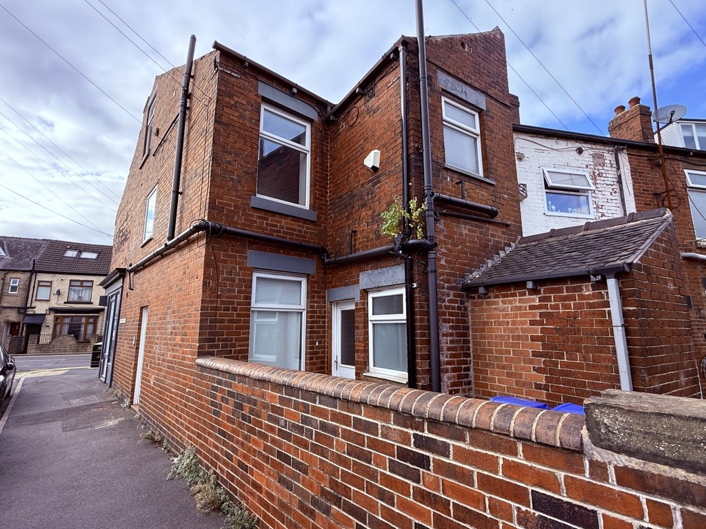 69 Leppings Lane & Bickerton Road Flats , Hillsborough, Sheffield, South Yorkshire, S6 1SS