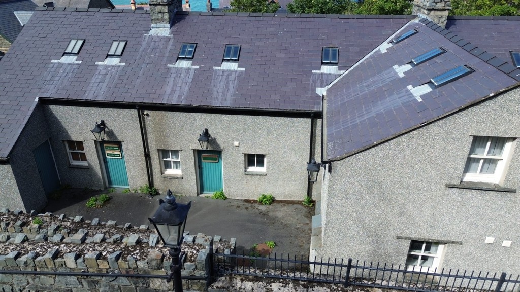 Unit 1 - 4, New York Cottages, Bangor Road, Penmaenmawr, Conwy, LL34 6NP