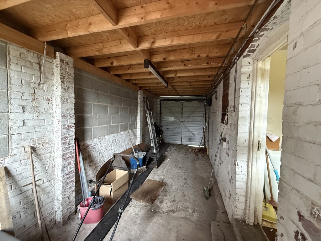 40 Robert Road, Meadowhead, Sheffield, South Yorkshire, S8 7TL