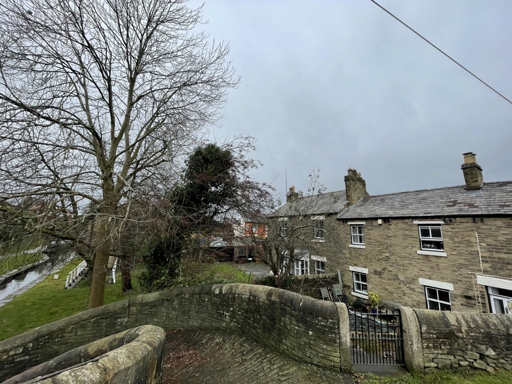 1 Top Lock Cottage, Lockside, Marple, Stockport, Cheshire, SK6 6BN