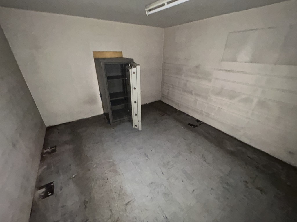 219-221 Stamford Street, Ashton-Under-Lyne, Greater Manchester, OL6 7QH