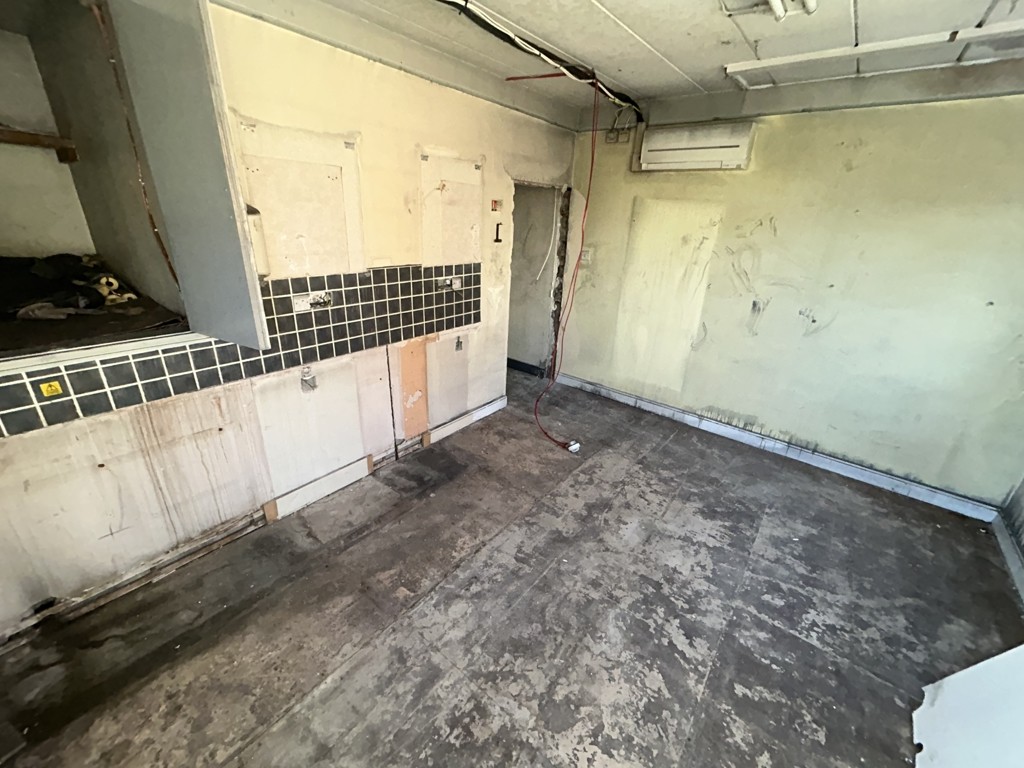 219-221 Stamford Street, Ashton-Under-Lyne, Greater Manchester, OL6 7QH