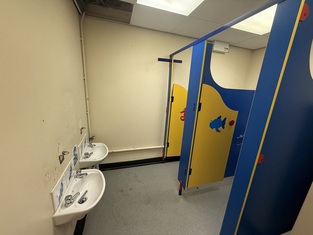 Former Barugh Green Community Centre, Barugh Green Road, Barugh Green, Barnsley, South Yorkshire, S75 1JT