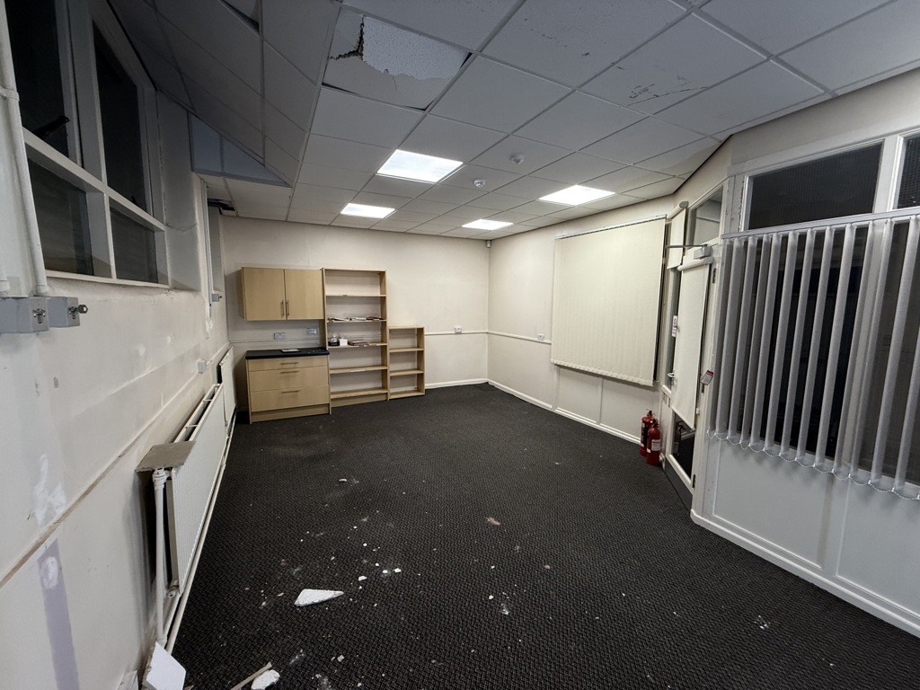 Former Barugh Green Community Centre, Barugh Green Road, Barugh Green, Barnsley, South Yorkshire, S75 1JT