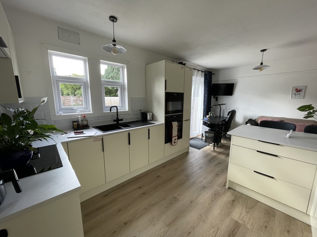 1 Thornby Walk, Wythenshawe, Manchester, Greater Manchester, M23 1FR