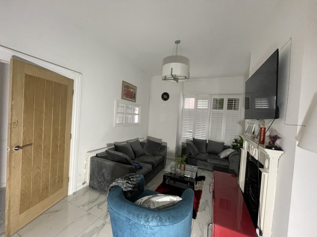 41 Denton Lane, Chadderton, Oldham, Lancashire, OL9 9EA