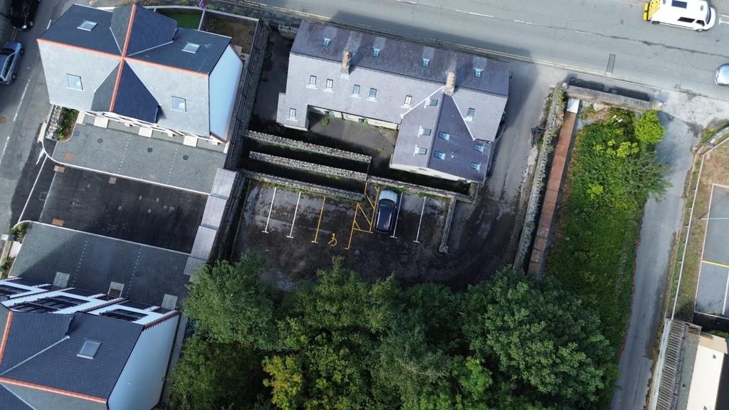 Unit 1 - 4, New York Cottages, Bangor Road, Penmaenmawr, Conwy, LL34 6NP