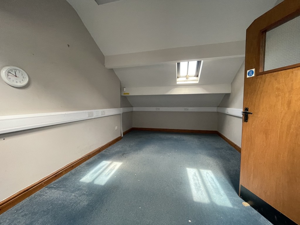 Unit 1 - 4, New York Cottages, Bangor Road, Penmaenmawr, Conwy, LL34 6NP