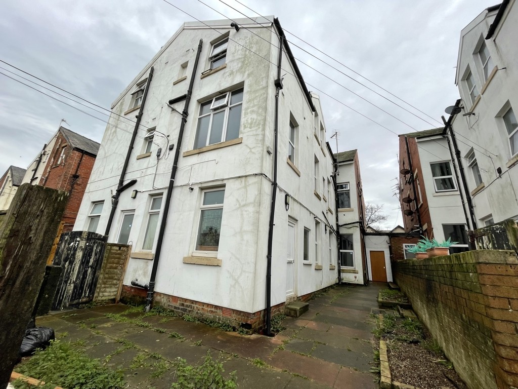 Flat 26, 250 Hornby Road, Blackpool, Lancashire, FY1 4HY