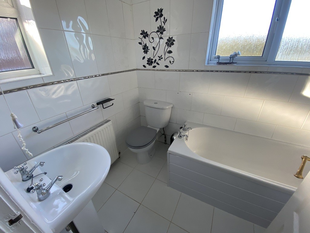 24 Maran Avenue, Darfield, Barnsley, South Yorkshire, S73 9HS