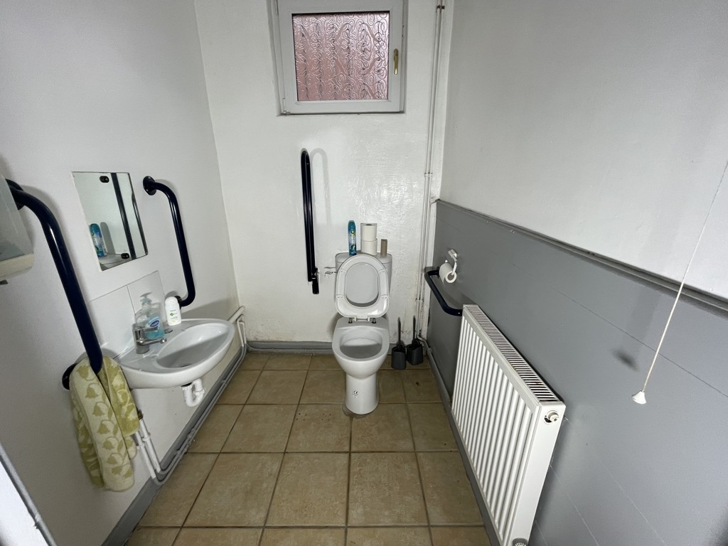 Former Kinsley Craft Workshop,  Wakefield Road, Kinsley, Pontefract, West Yorkshire, WF9 5EH