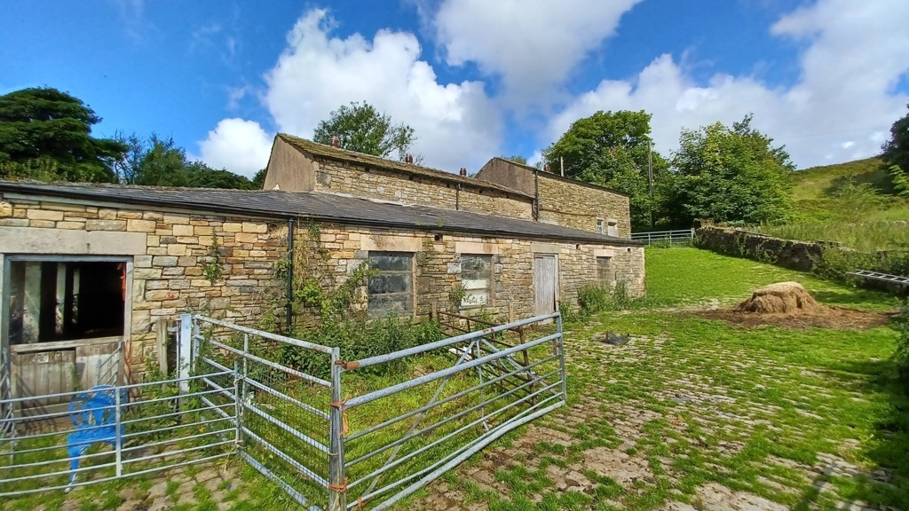 Edgefold Farmhouse And Barn, Edge Lane, Turton, Bolton, Lancashire, BL7 0NQ