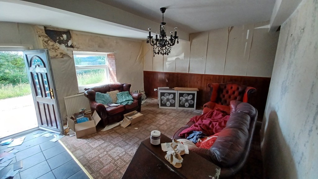 Edgefold Farmhouse And Barn, Edge Lane, Turton, Bolton, Lancashire, BL7 0NQ
