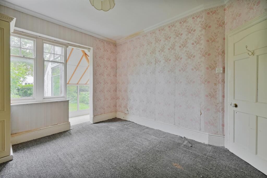 36 Meadow Grove Road, Totley, Sheffield, South Yorkshire, S17 4FF