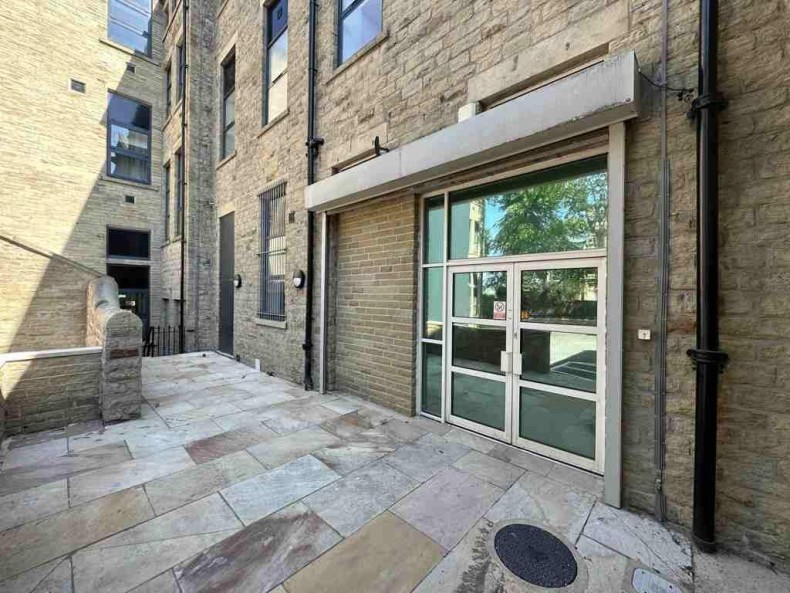 Ground Floor Commercial Premises in a Residential Development