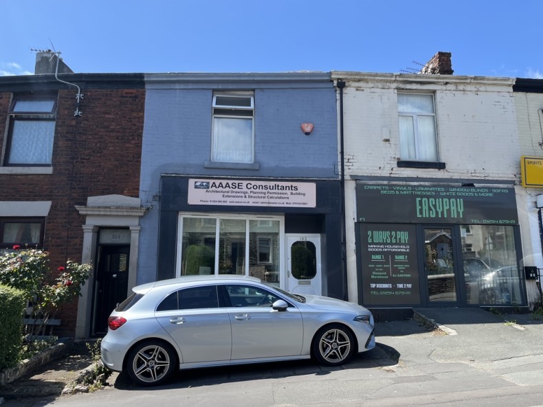 Mid-Terraced Commercial Property