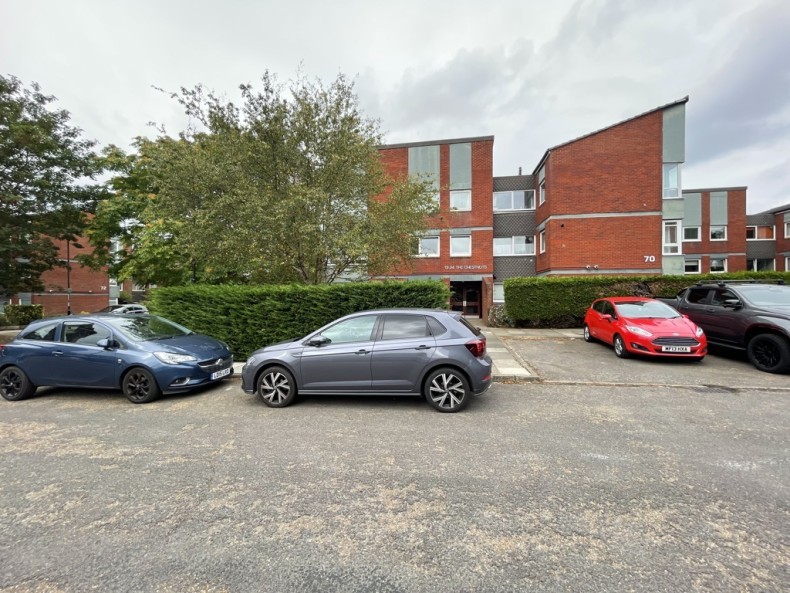 Flat 14, The Chestnuts, 70 Cleanthus Road, London, Greater London, SE18 3DL